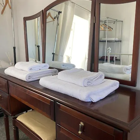 Annie's On The Corner * Донегол